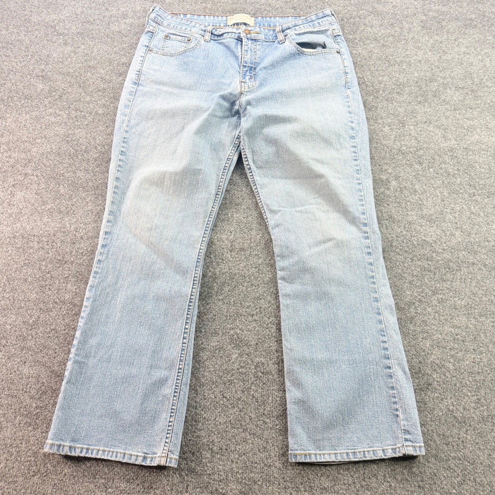 Levi Strauss Signature Jeans Womens 14 Short Low Rise Bootcut Light Wash Stretch